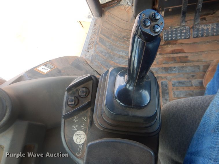 image for item DL0352 2008 John Deere 310SJ  backhoe