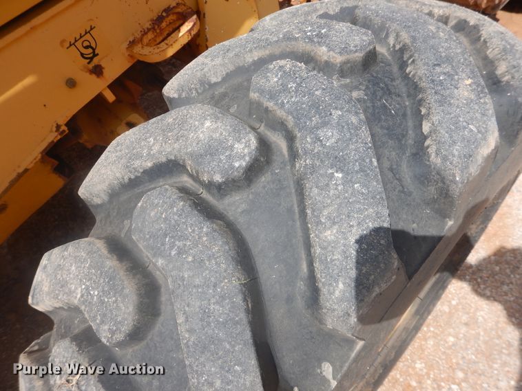 image for item DL0352 2008 John Deere 310SJ  backhoe