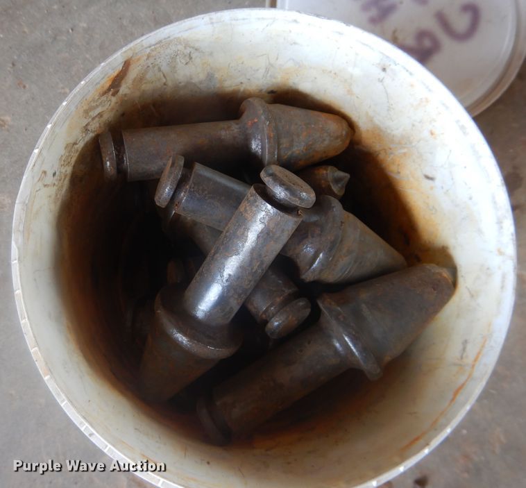 image for item DL0353 Trencher teeth