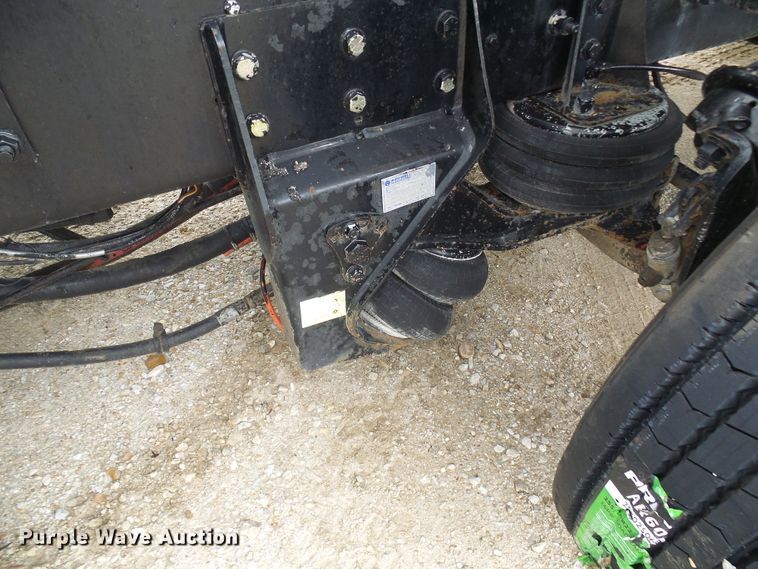 image for item DL0976 2002 International 5500i  dump truck