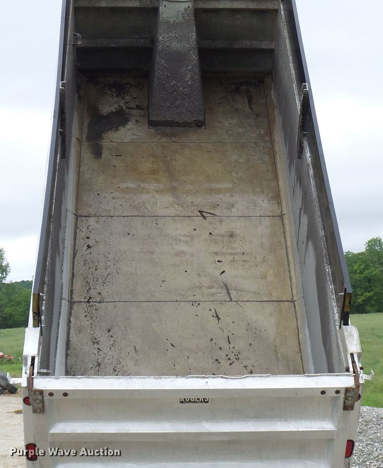 image for item DL0976 2002 International 5500i  dump truck