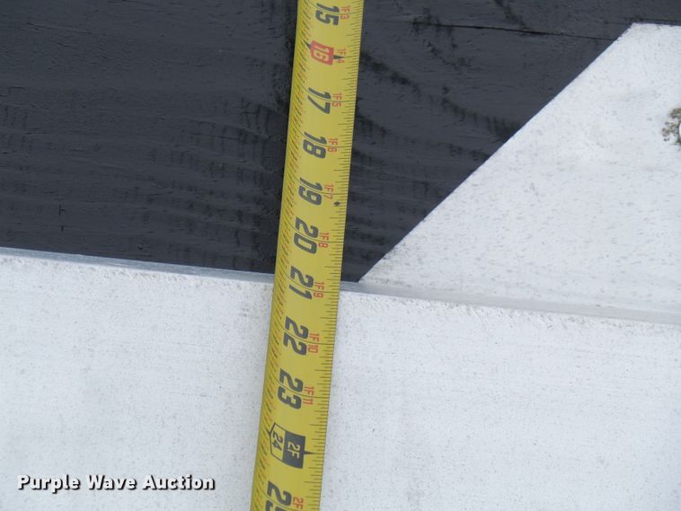 image for item DL0976 2002 International 5500i  dump truck