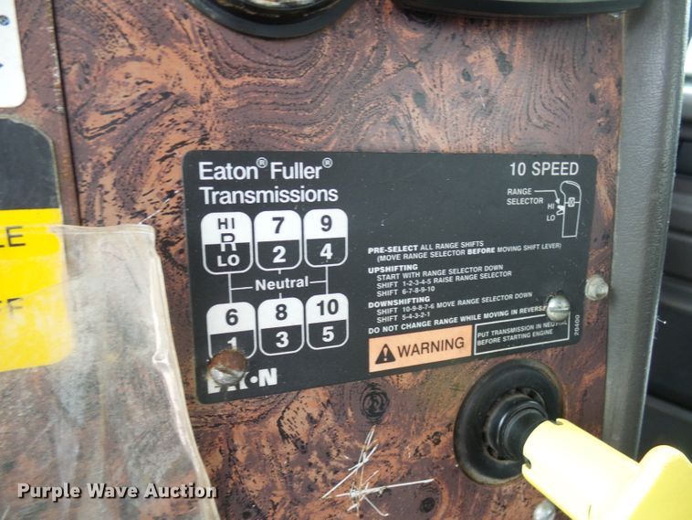 image for item DL0976 2002 International 5500i  dump truck