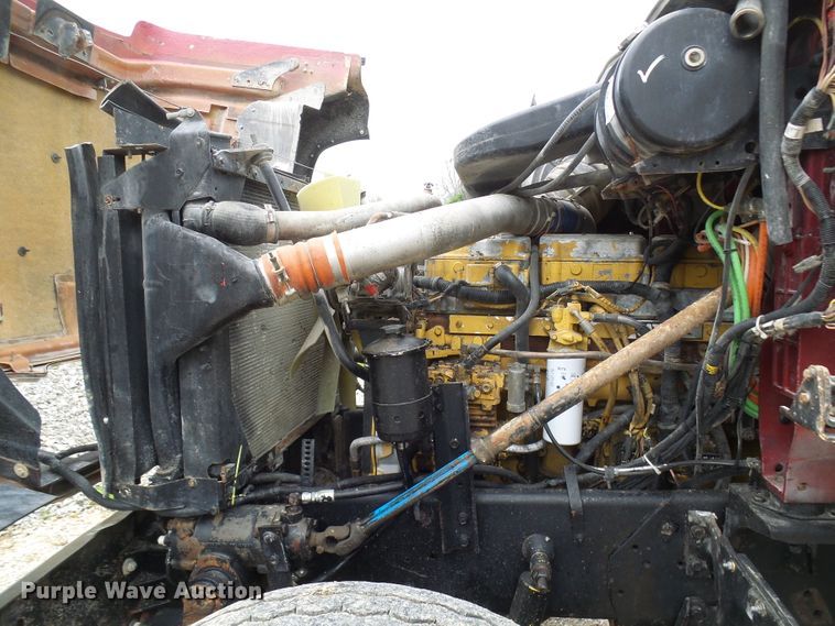 image for item DL0976 2002 International 5500i  dump truck