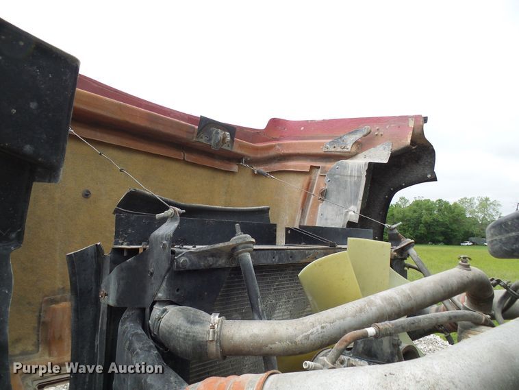 image for item DL0976 2002 International 5500i  dump truck