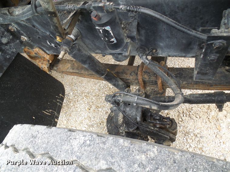 image for item DL0976 2002 International 5500i  dump truck