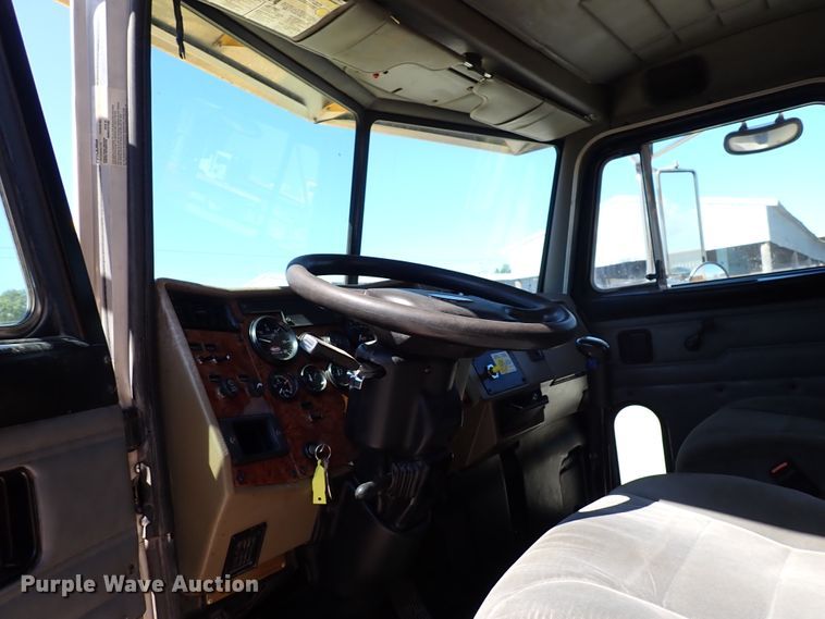 image for item DL7529 2003 Peterbilt 330  dump flatbed truck