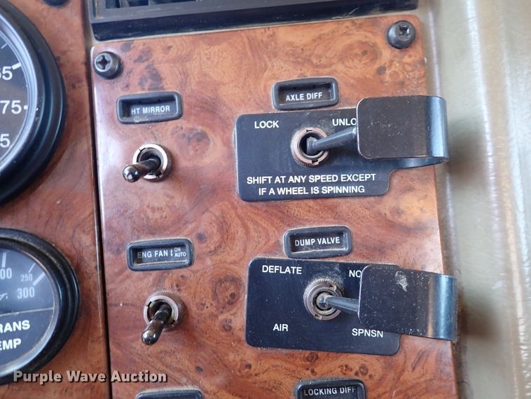 image for item DL7529 2003 Peterbilt 330  dump flatbed truck