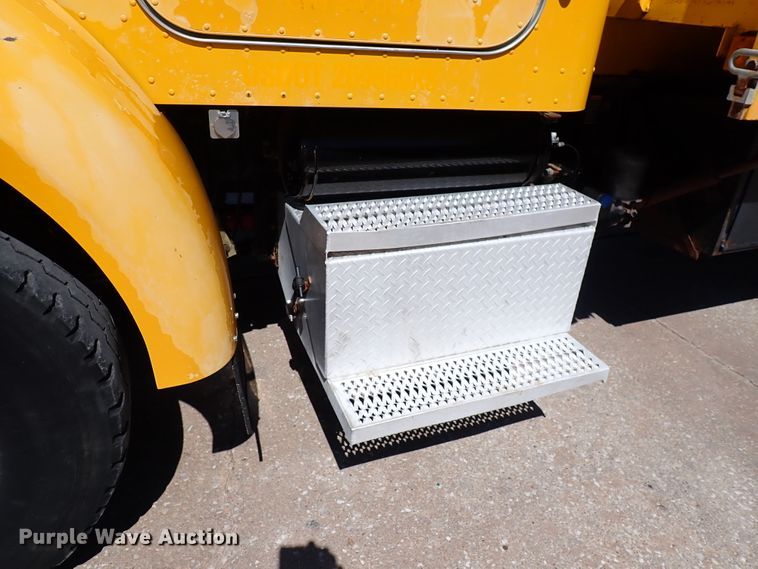 image for item DL7529 2003 Peterbilt 330  dump flatbed truck