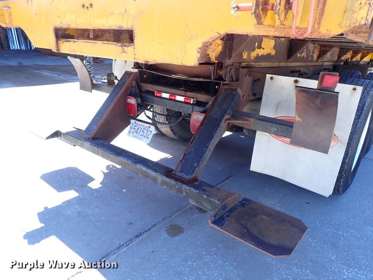 image for item DL7529 2003 Peterbilt 330  dump flatbed truck