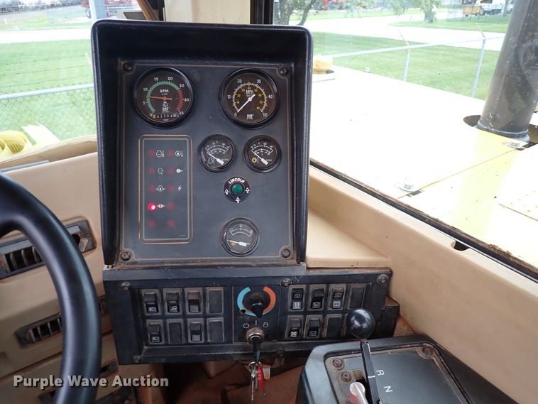 image for item DL7554 2000 Caterpillar 623F  elevating scraper