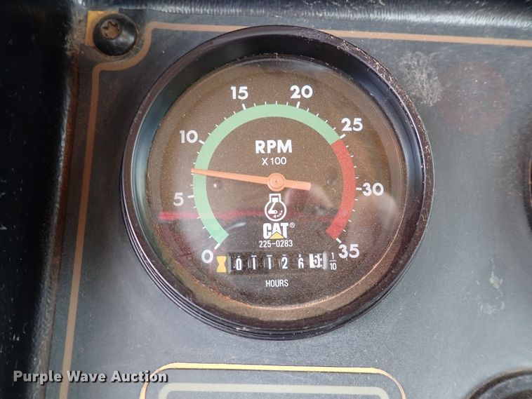 image for item DL7554 2000 Caterpillar 623F  elevating scraper