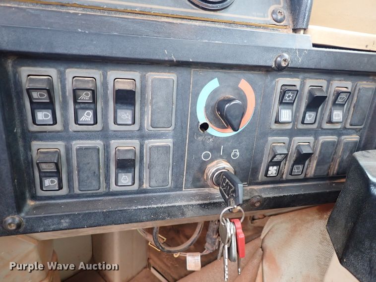 image for item DL7554 2000 Caterpillar 623F  elevating scraper