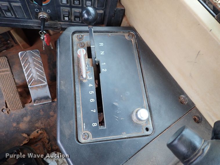 image for item DL7554 2000 Caterpillar 623F  elevating scraper