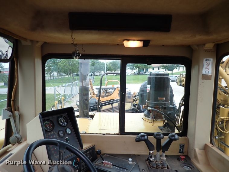 image for item DL7554 2000 Caterpillar 623F  elevating scraper