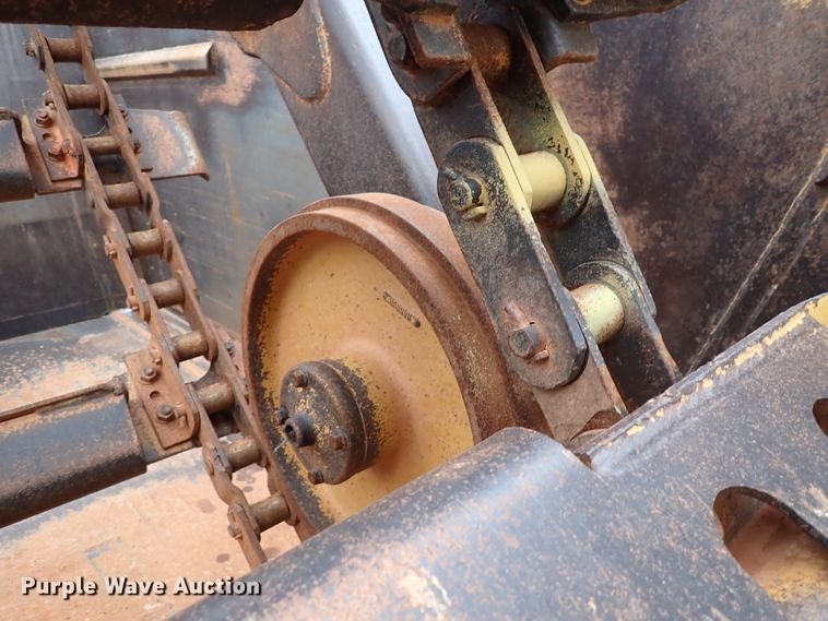 image for item DL7554 2000 Caterpillar 623F  elevating scraper