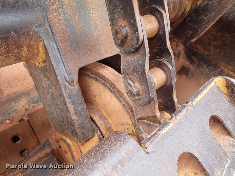 image for item DL7554 2000 Caterpillar 623F  elevating scraper