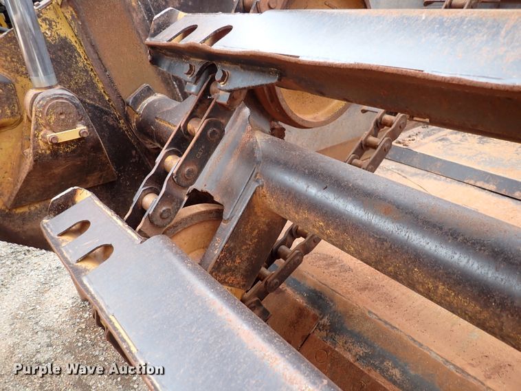 image for item DL7554 2000 Caterpillar 623F  elevating scraper