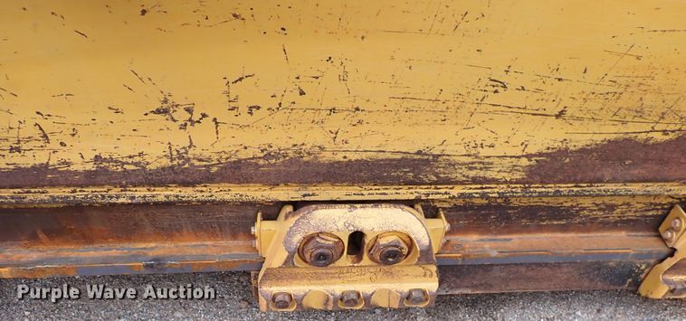 image for item DL7554 2000 Caterpillar 623F  elevating scraper