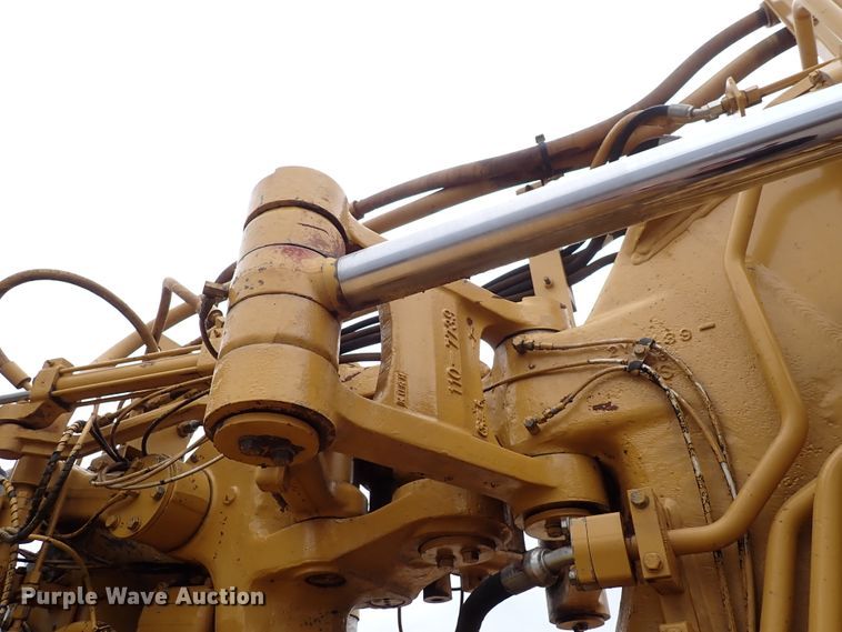 image for item DL7554 2000 Caterpillar 623F  elevating scraper