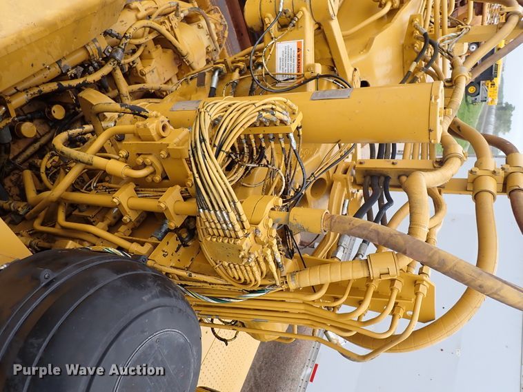 image for item DL7554 2000 Caterpillar 623F  elevating scraper