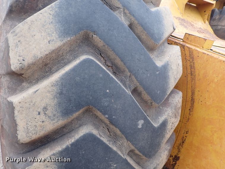 image for item DL7554 2000 Caterpillar 623F  elevating scraper