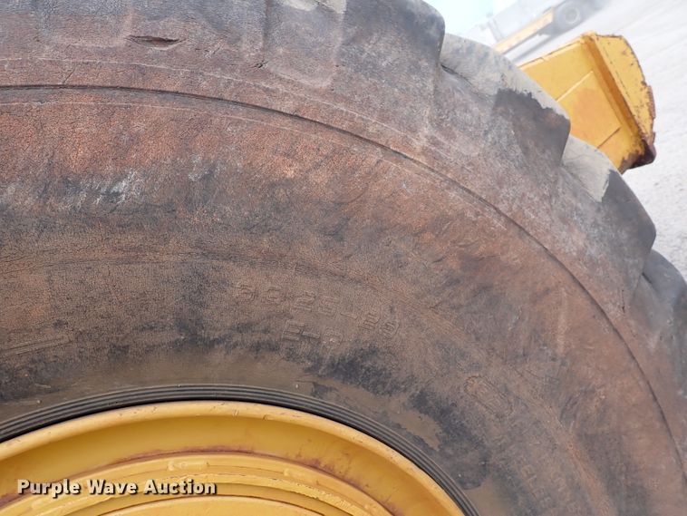 image for item DL7554 2000 Caterpillar 623F  elevating scraper