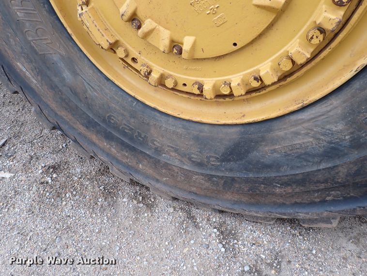 image for item DL7554 2000 Caterpillar 623F  elevating scraper