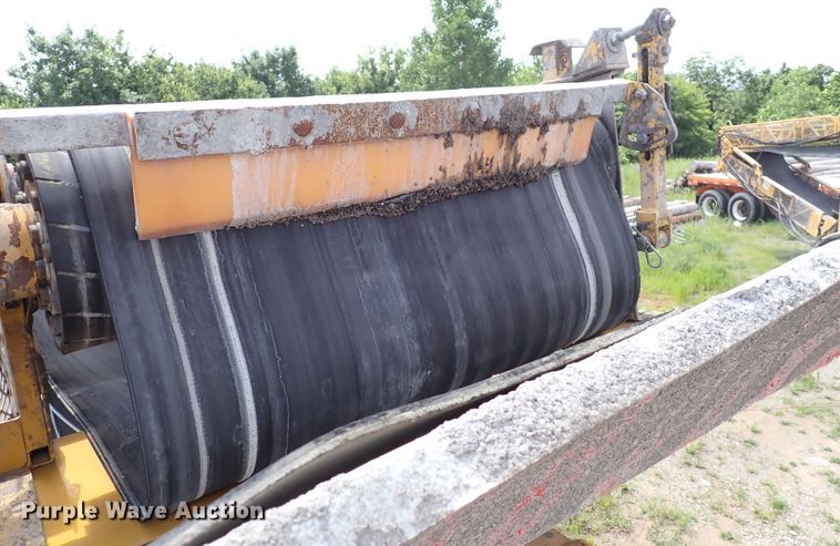 image for item DL7577 2003 Gomaco RTP-500  belt placer