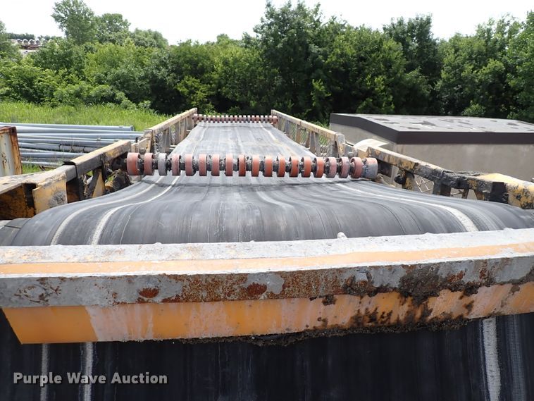 image for item DL7577 2003 Gomaco RTP-500  belt placer