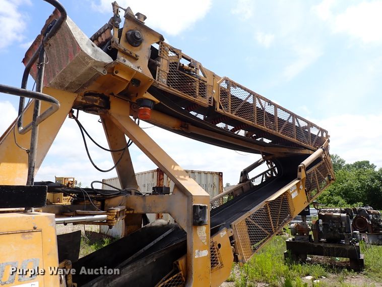 image for item DL7577 2003 Gomaco RTP-500  belt placer