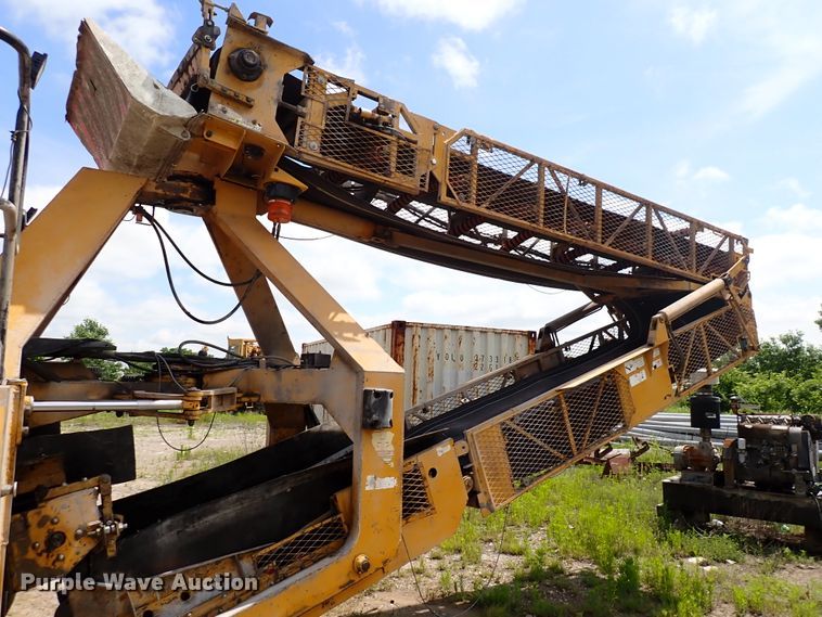 image for item DL7577 2003 Gomaco RTP-500  belt placer