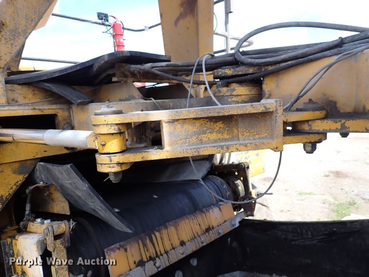 image for item DL7577 2003 Gomaco RTP-500  belt placer