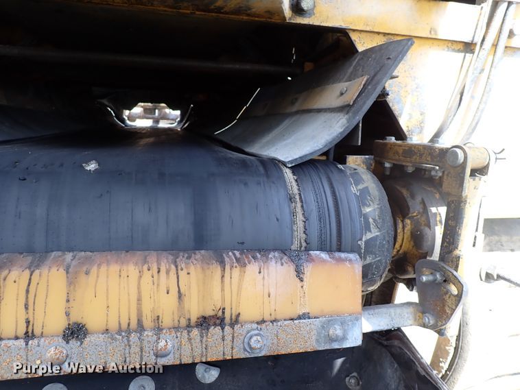 image for item DL7577 2003 Gomaco RTP-500  belt placer