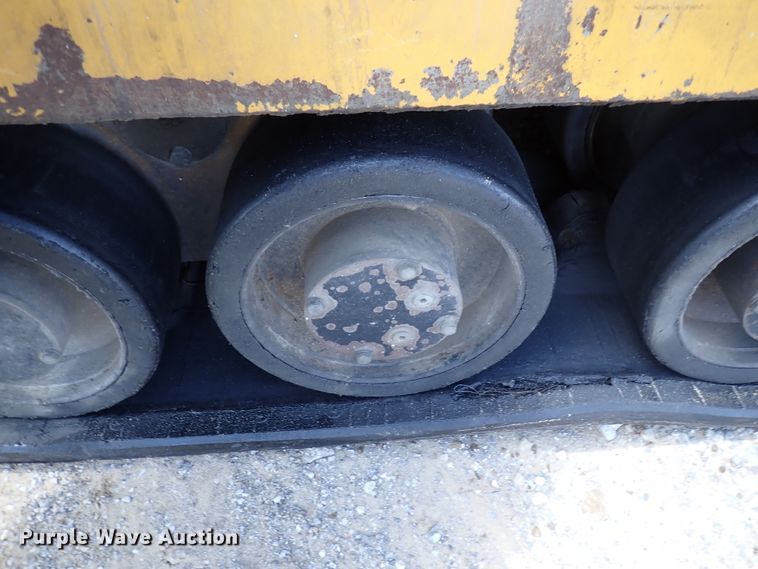 image for item DL7577 2003 Gomaco RTP-500  belt placer