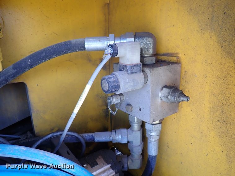 image for item DL7578 2003 Gomaco RTP-500  belt placer