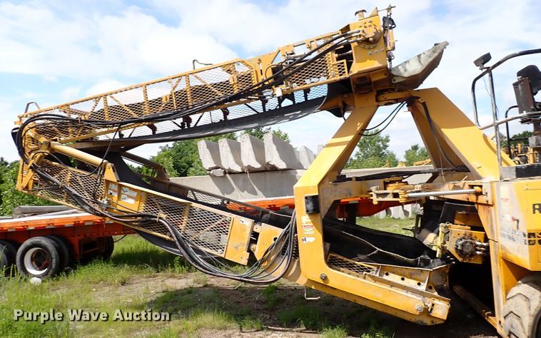 image for item DL7578 2003 Gomaco RTP-500  belt placer