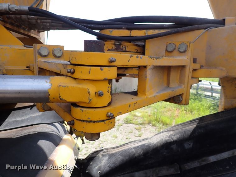 image for item DL7578 2003 Gomaco RTP-500  belt placer