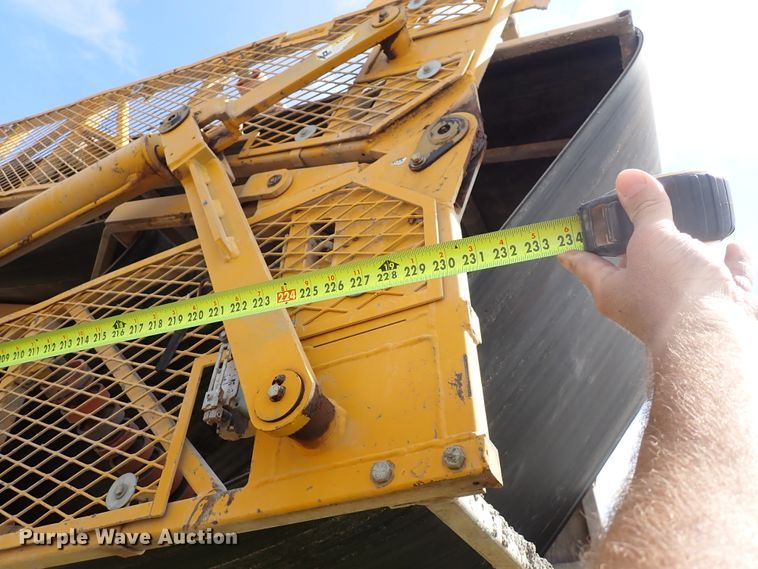 image for item DL7578 2003 Gomaco RTP-500  belt placer