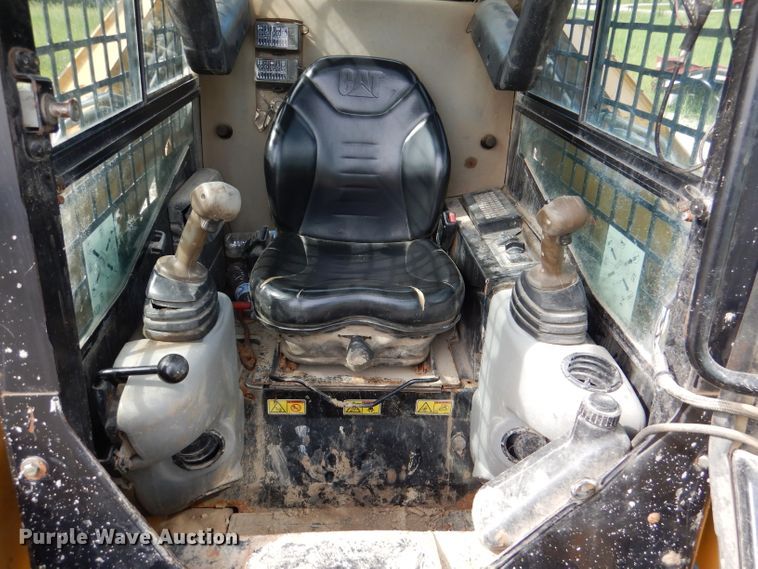 image for item DL8869 2013 Caterpillar 259B3  tracked skid steer loader