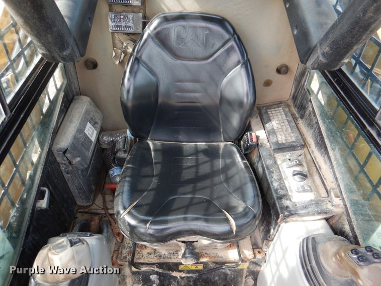 image for item DL8869 2013 Caterpillar 259B3  tracked skid steer loader