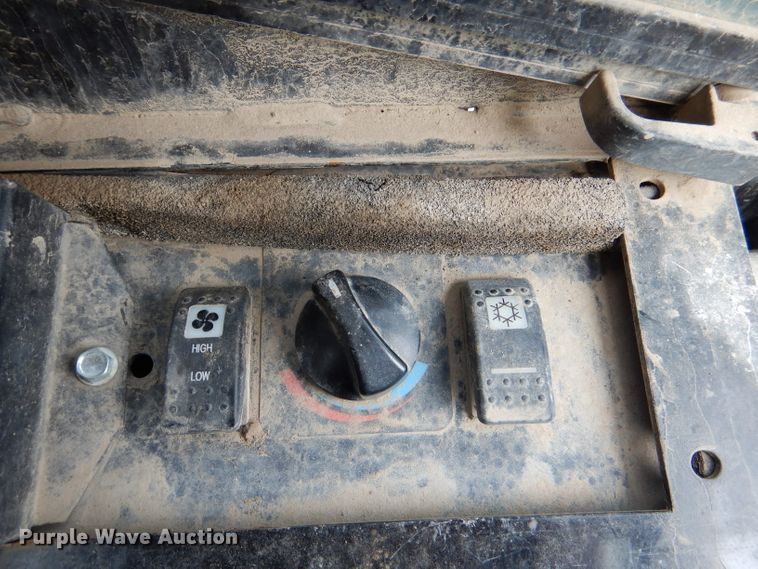 image for item DL8869 2013 Caterpillar 259B3  tracked skid steer loader