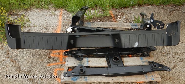 image for item DL8876 2018 Ford F350 pickup truck bed