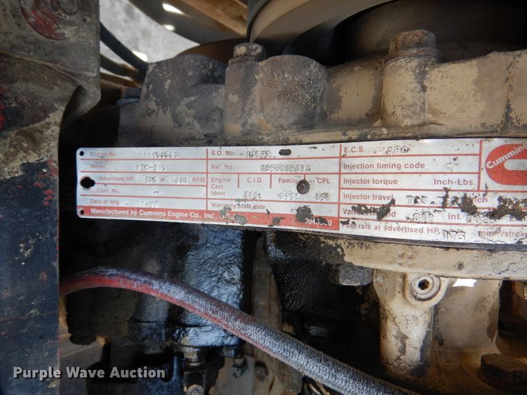 image for item DL8905 1988 International Eagle  water truck