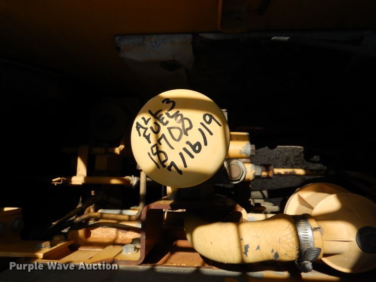 image for item DL8906 1998 Caterpillar 322BL  excavator