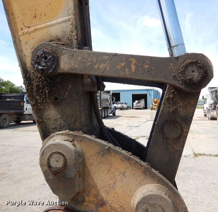 image for item DL8906 1998 Caterpillar 322BL  excavator