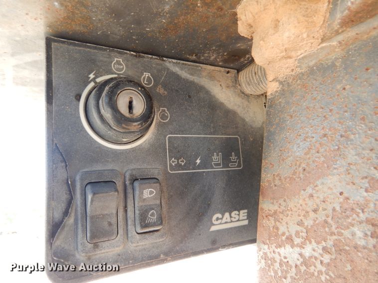 image for item DL8909 2002 Case 70XT  skid steer loader