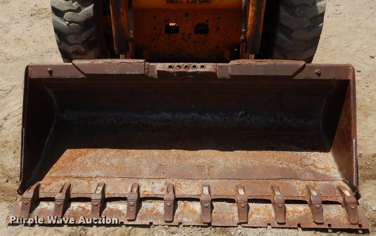 image for item DL8909 2002 Case 70XT  skid steer loader