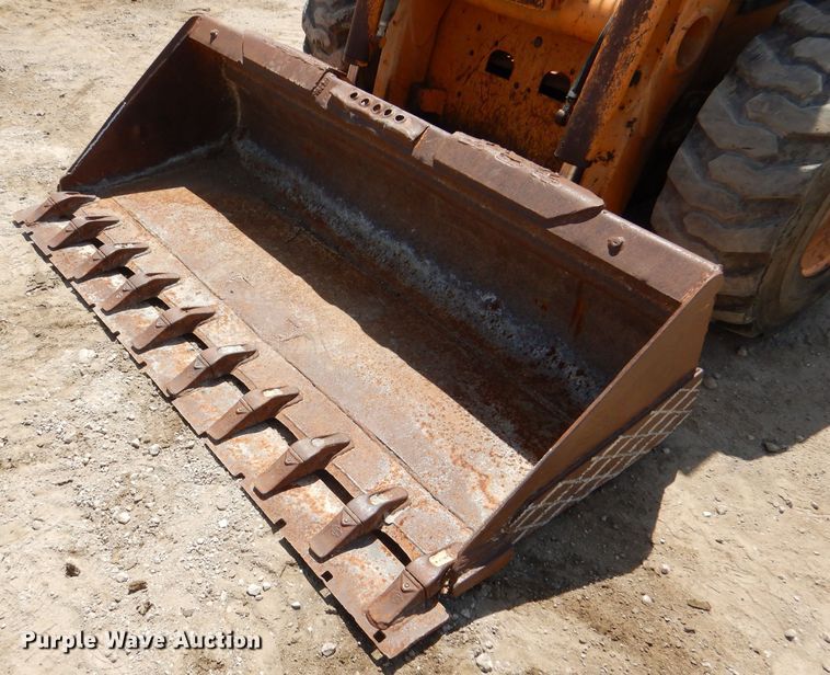 image for item DL8909 2002 Case 70XT  skid steer loader