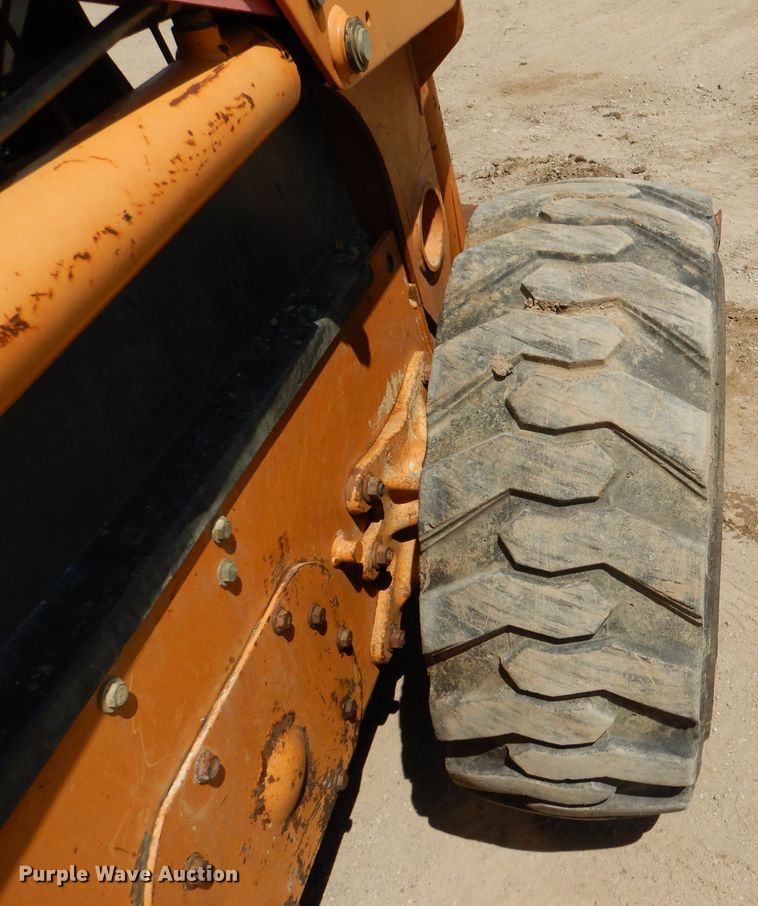 image for item DL8909 2002 Case 70XT  skid steer loader